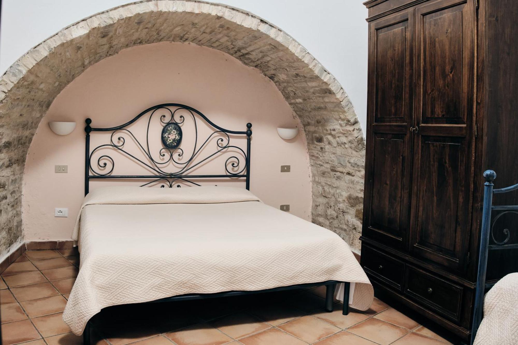 Le Copertelle Bed & Breakfast Serra San Quirico Buitenkant foto